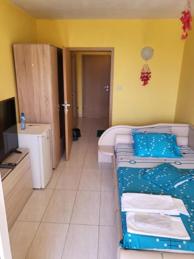Apartamenti Ivaia Apartment Varna Ngoại thất bức ảnh