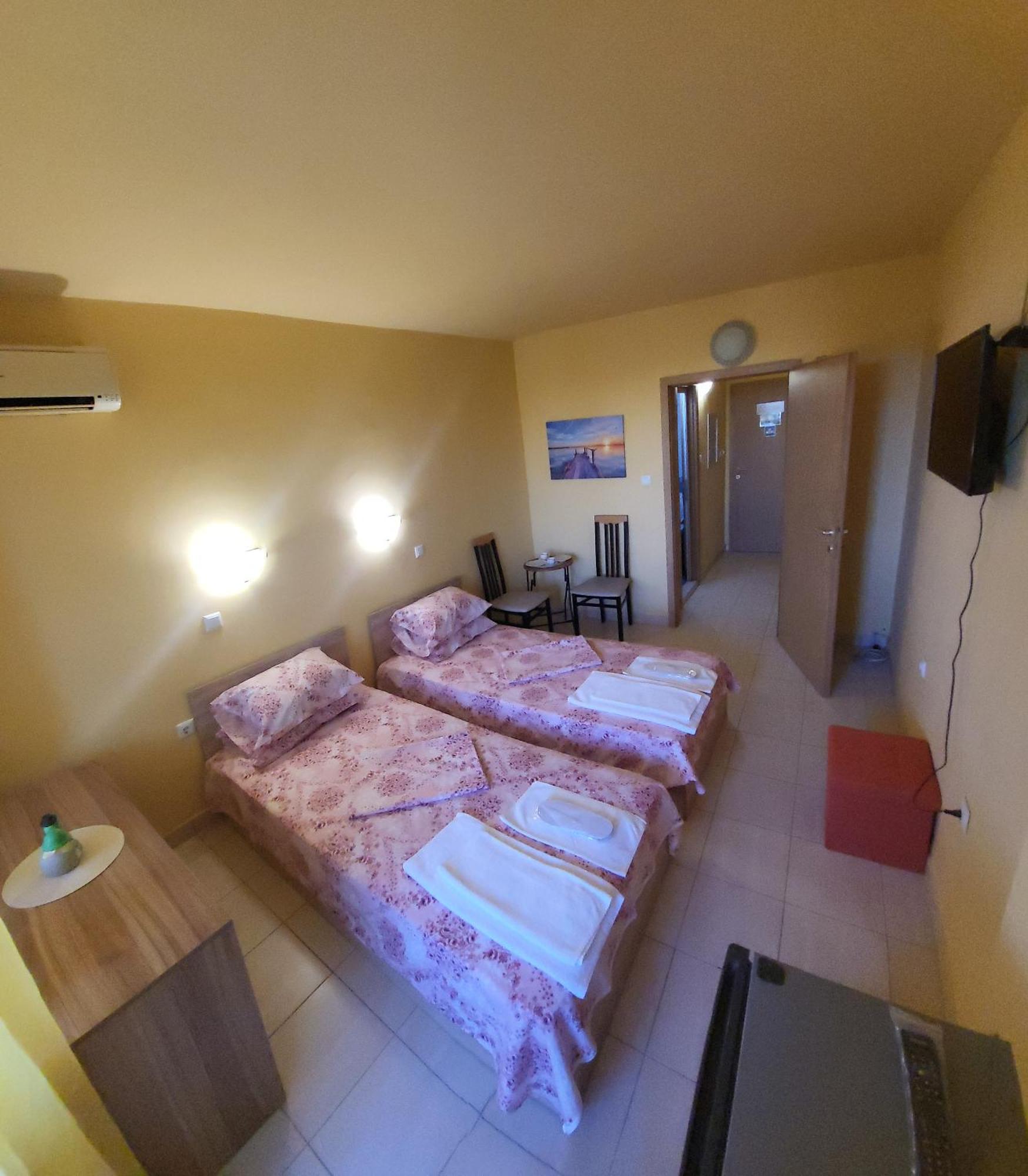 Apartamenti Ivaia Apartment Varna Ngoại thất bức ảnh